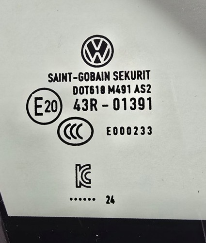 VW PASSAT B8 ALLTRACK SZYBA BOCZNA PRAWA DRZWI PRZEDNIE TRÓJKĄT 3G0845114H