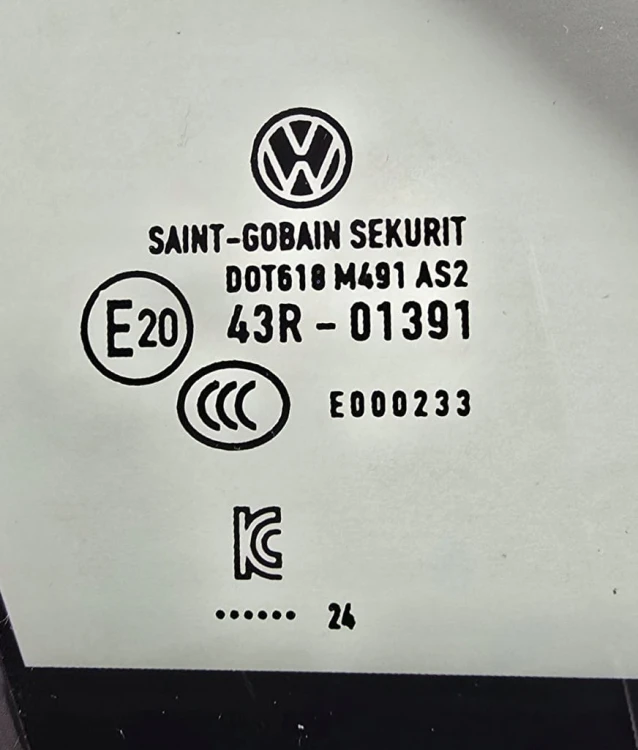 VW PASSAT B8 ALLTRACK SZYBA BOCZNA PRAWA DRZWI PRZEDNIE TRÓJKĄT 3G0845114H