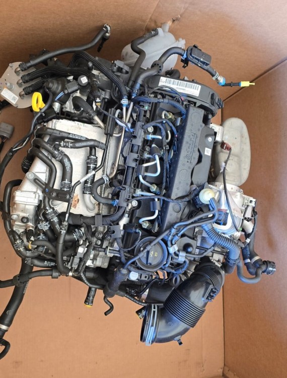 VW PASSAT B8 2.0 TDI SILNIK CRG CRGA 2019 KOMPLETNY 130KW NOWY
