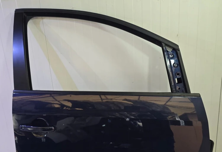 VW TOURAN 2010 DRZWI PRZEDNIE PRZÓD PRAWE NIEBIESKIE 1T1