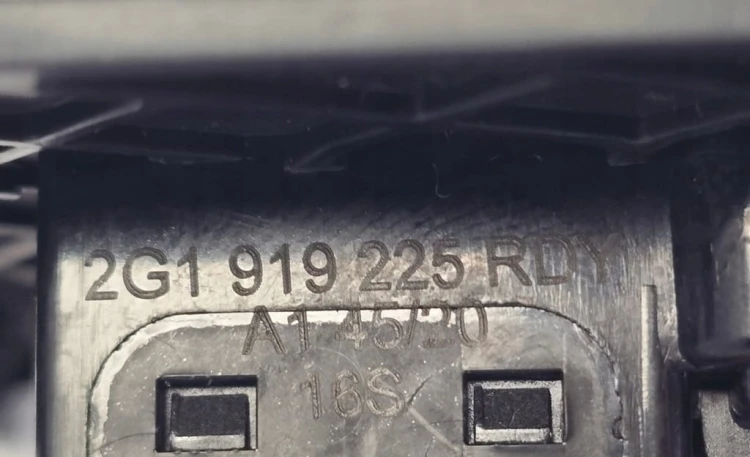 VW POLO VI KONTROLKA PASÓW ŚWIATŁA AWARYJNE 2G0953509K 2G1919225RL