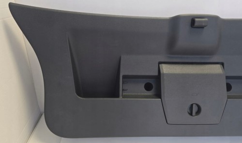 VW POLO VI OSŁONA TAPICERKA KLAPY BAGAŻNIKA 2G6867601C