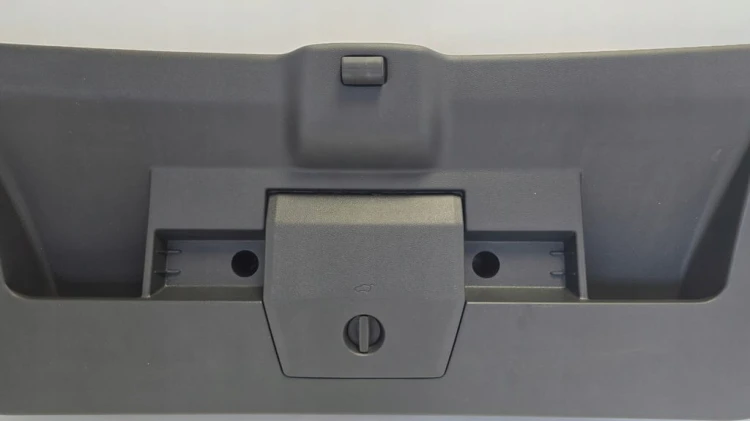 VW POLO VI OSŁONA TAPICERKA KLAPY BAGAŻNIKA 2G6867601C
