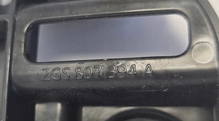 VW POLO VI ŚLIZG ZDERZAKA PRAWY TYŁ 2GS807394A
