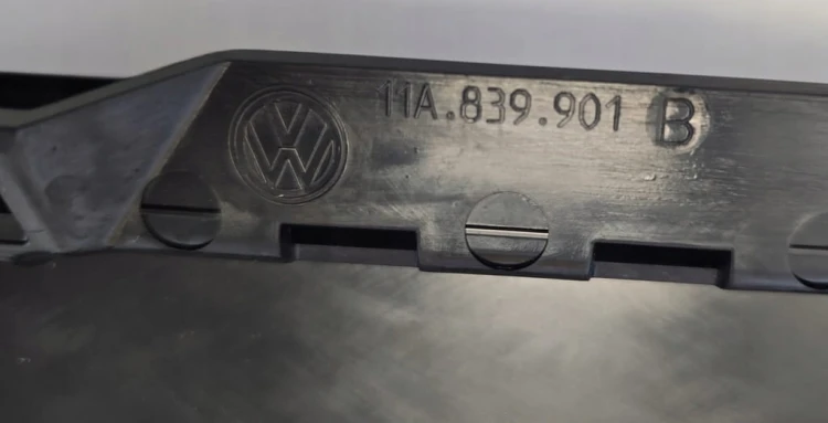 VW ID.4 LEWY TYŁ NAKŁADKA LISTWA PIANO BLACK DRZWI 11A839901 B