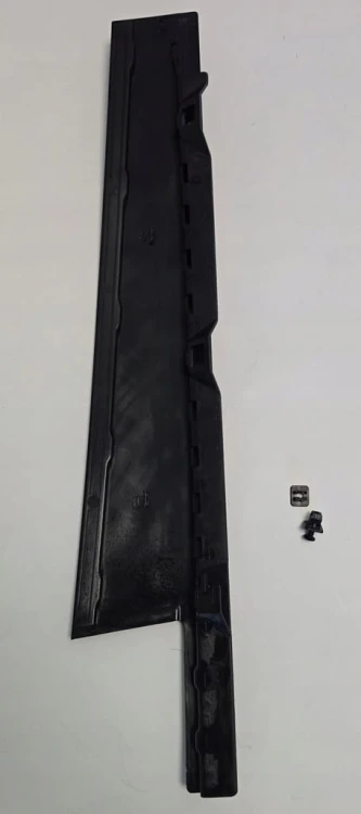 VW ID.4 PRAWY TYŁ NAKŁADKA LISTWA PIANO BLACK DRZWI 11A839902 B