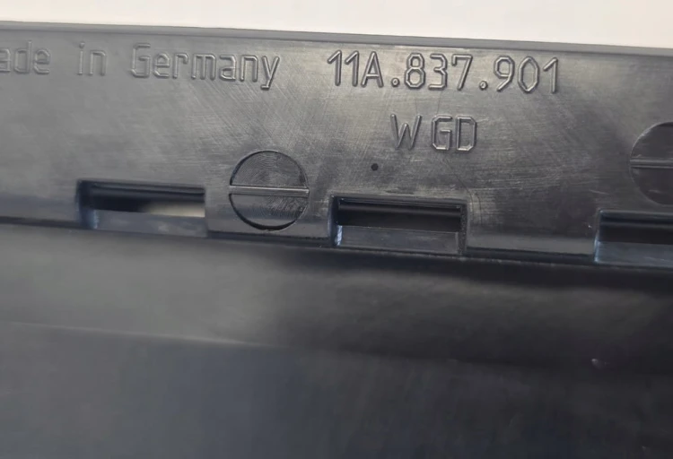 VW ID.4 LEWY PRZÓD NAKŁADKA LISTWA PIANO BLACK DRZWI 11A837901