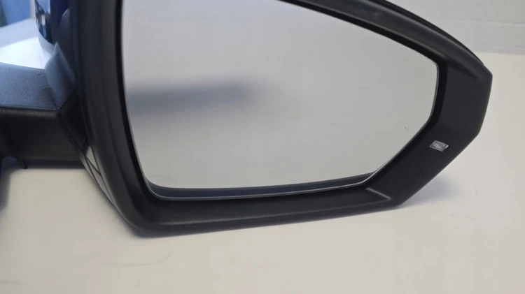 VW Polo VI GTI LUSTERKO PRAWE PRAWY PRZÓD LC9X 12 PIN 2GS857502CF CZARNE