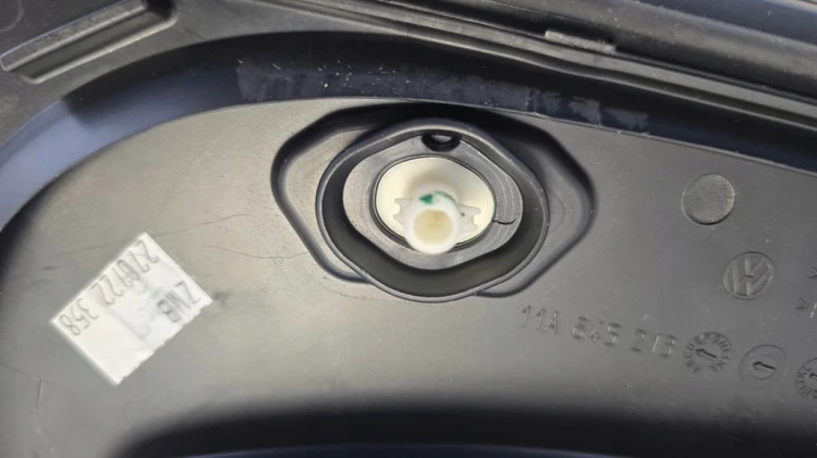 VW ID.4 ID4 2022 SZYBA DRZWI LEWA TYŁ TYLNA TRÓJKĄT 11A845215