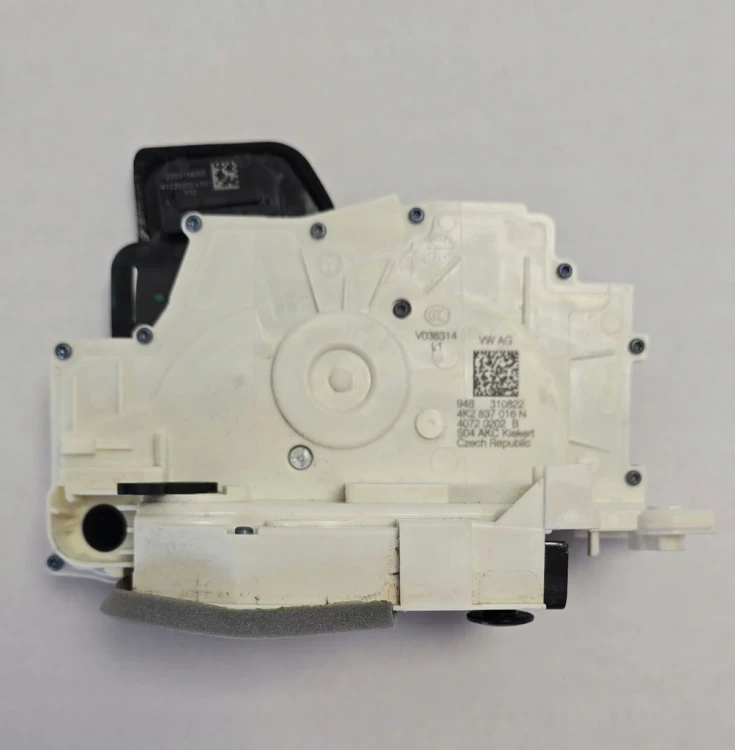 VOLKSWAGEN ID,4 ID4 ZAMEK DRZWI PRAWY PRZÓD 4K2837016N