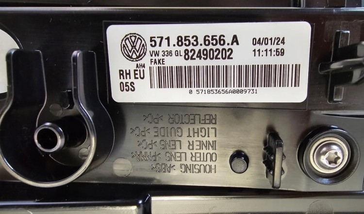 VW TIGUAN III LISTWA DEKOR GRILL PRAWA PRZÓD 571853656A