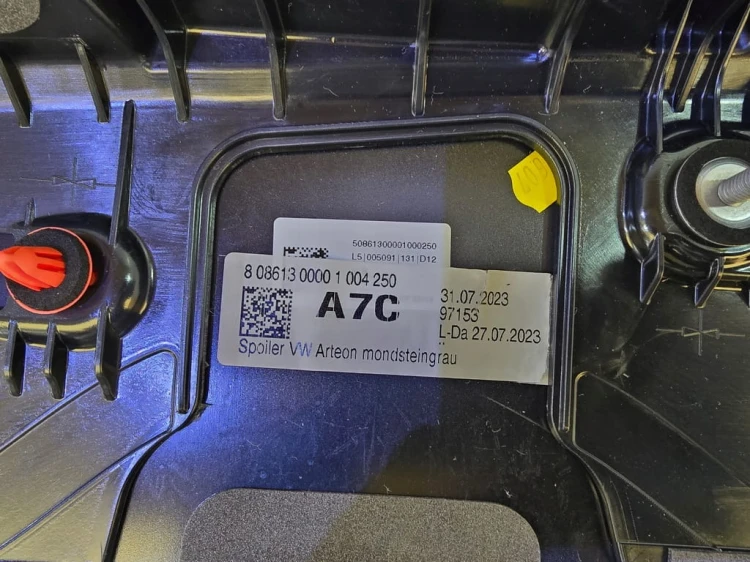 VW ARTEON SHOOTING SPOILER KLAPY BAGAŻNIKA ŚWIATŁO STOP 3G7827933C LA7C