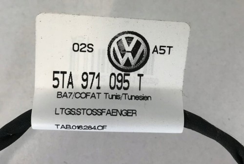 VW TOURAN WIĄZKA ZDERZAKA PRZÓD 5TA971095T