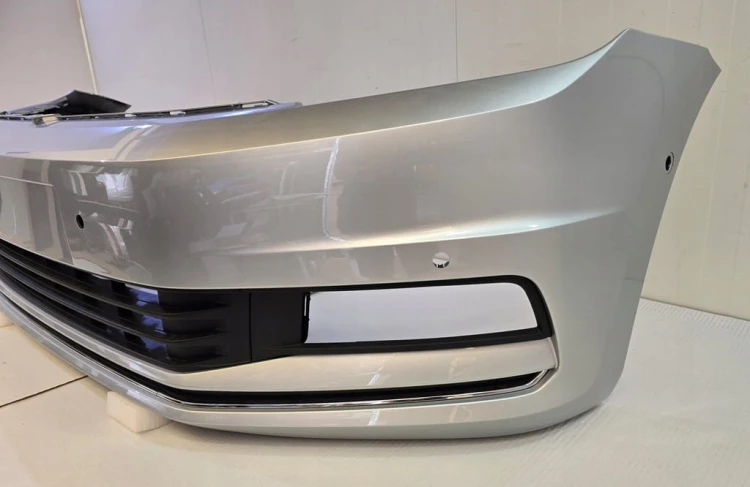 VW TOURAN ZDERZAK PRZEDNI PRZÓD LA7W 5TA807221 6PDC