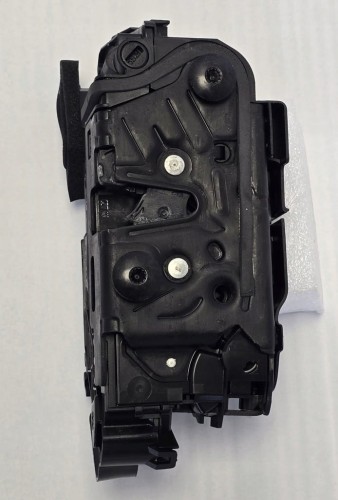 Оригінальний замок передніх правих дверей VW Audi Skoda Seat 5TB837016B