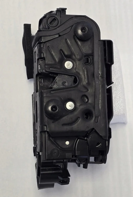 Оригінальний замок передніх правих дверей VW Audi Skoda Seat 5TB837016B