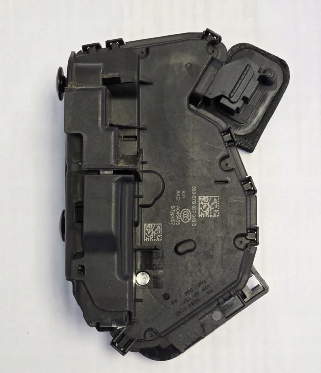 VW AUDI SKODA SEAT ZAMEK DRZWI PRAWY PRZÓD B6B 5TB837016B