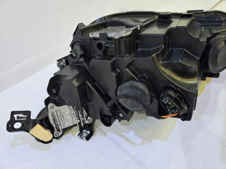 VW GOLF 8 VIII LAMPA PRAWA PRZÓD PRZEDNIA 5H1941006B EUROPA