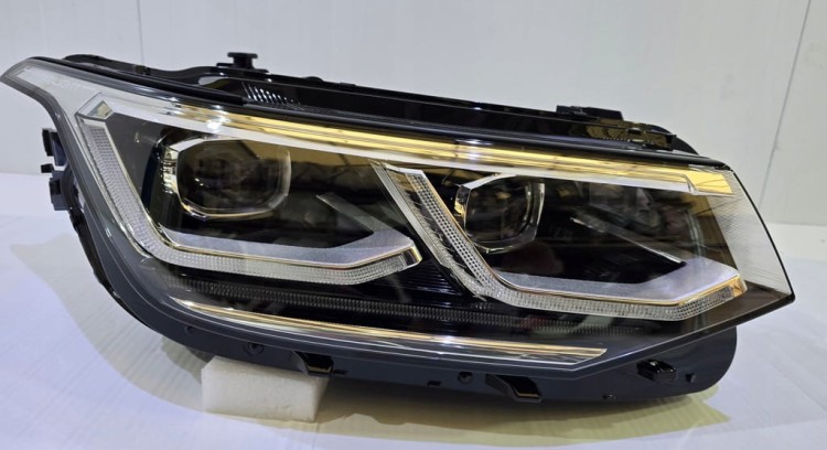 VW TIGUAN II LIFT LAMPA PRAWA PRZÓD FULL LED IQ.LIGHT 5NC941082G UK ANGLIK