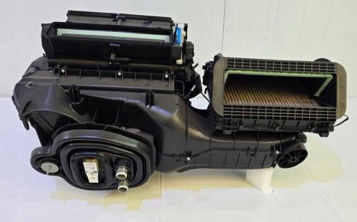 VW GOLF TIGUAN NAGRZEWNICA VALEO 5WC816002M ANGLIK