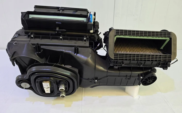 VW GOLF TIGUAN NAGRZEWNICA VALEO 5WC816002M ANGLIK