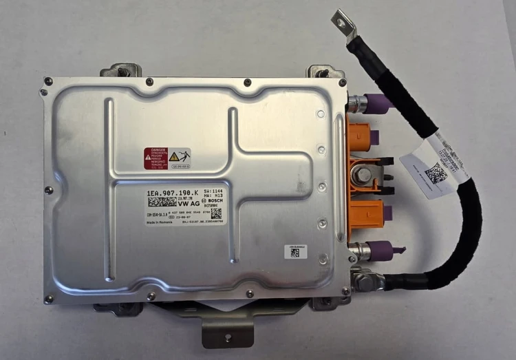 VW ID.4 MODUŁ FALOWNIK ŁADOWANIA PRZETWORNIK KONWERTER NAPIĘCIA 1EA907190K