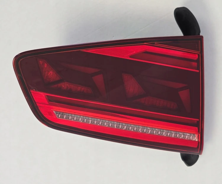 VW PASSAT B8 SEDAN LAMPA TYŁ LEWA LED 3G5945307F