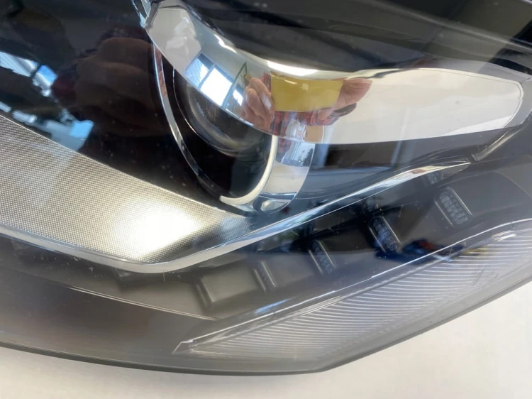 VW PASSAT XENON LAMPA REFLEKTOR PRZEDNI LED 56D941751A LEWA