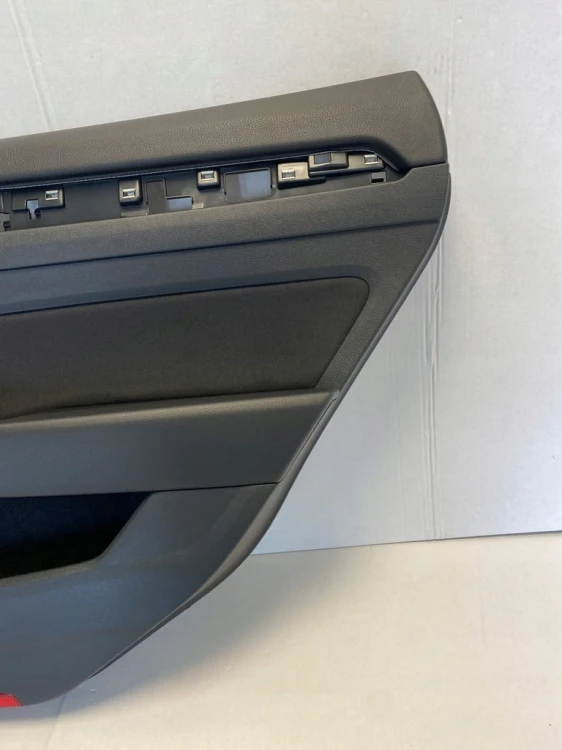 VW ARTEON TAPICERKA BOCZEK DRZWI PRAWY TYŁ 3G8867212 HQB CZARNA MATERIAŁ