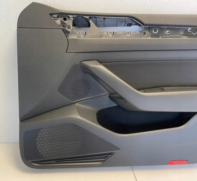 VW ARTEON TAPICERKA BOCZEK DRZWI PRAWY PRZÓD 3G8867012 GRD CZARNA MATERIAŁ