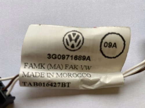 VW PASSAT B8 WIĄZKA PODNOŚNIKA SZYB TYLNA 3G0971689A