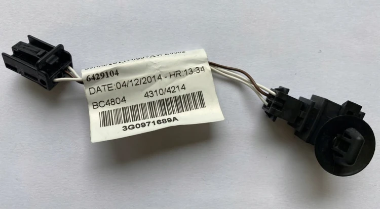 VW PASSAT B8 WIĄZKA PODNOŚNIKA SZYB TYLNA 3G0971689A