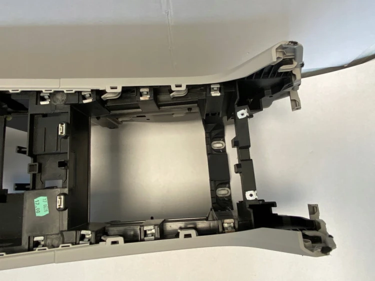 VW TOUAREG III TUNEL ŚRODKOWY 761863241