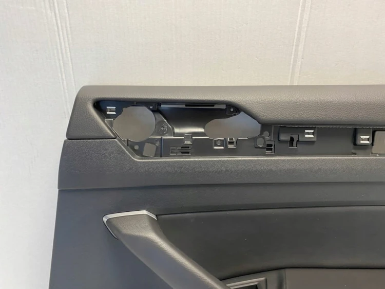 VW ARTEON TAPICERKA BOCZEK DRZWI PRAWY TYŁ 3G8.867.212 B HUH SKÓRA CZARNA