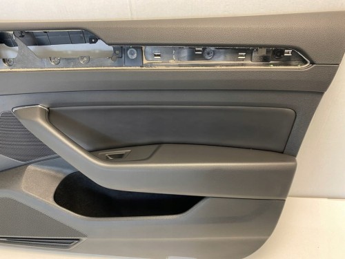 VW ARTEON TAPICERKA BOCZEK DRZWI PRAWY PRZÓD 3G8867012D HVH SKÓRA CZARNA