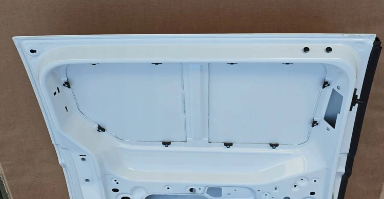 DRZWI LEWE BOCZNE PRZESUWNE ID BUZZ CARGO ID.BUZZ 1T35843207 BIAŁY LB9A
