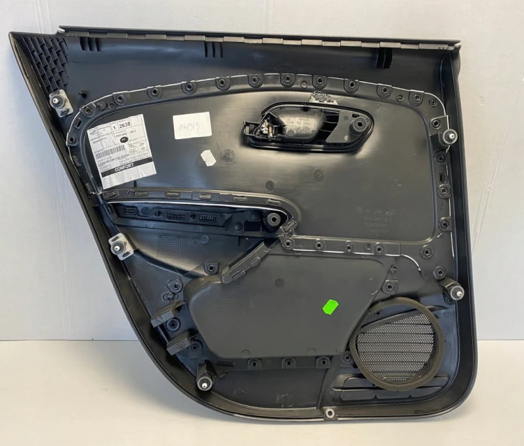 VW POLO V 5D BOCZEK TYLNY PRAWY 6R6867212 MATERIAŁ CZARNY
