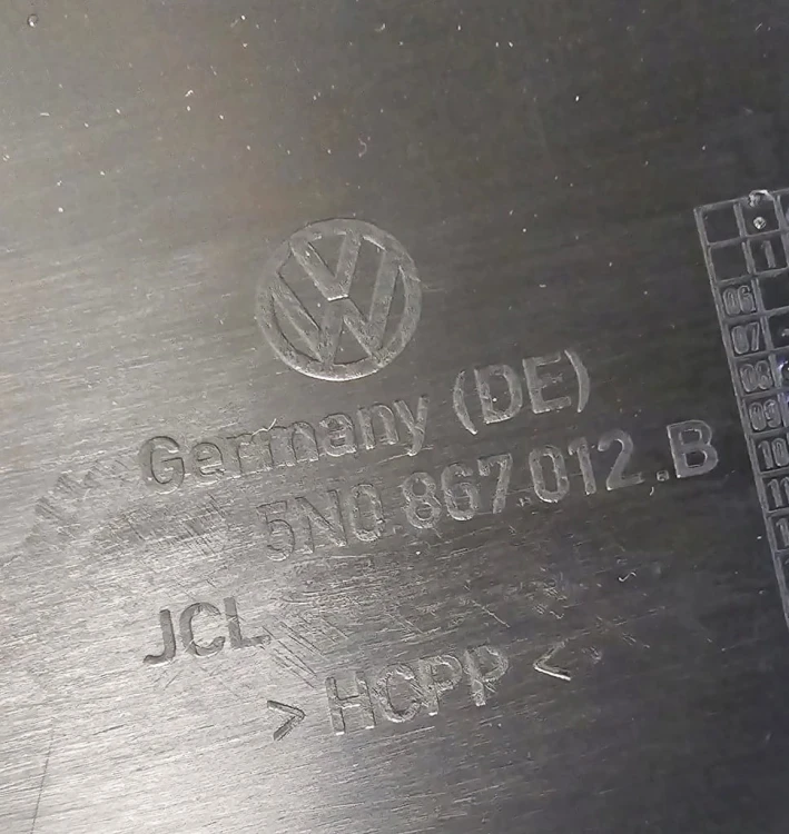 VW TIGUAN TAPICERKA BOCZEK DRZWI PRZEDNIE PRAWE MATERIAŁ CZARNY 5N0867012