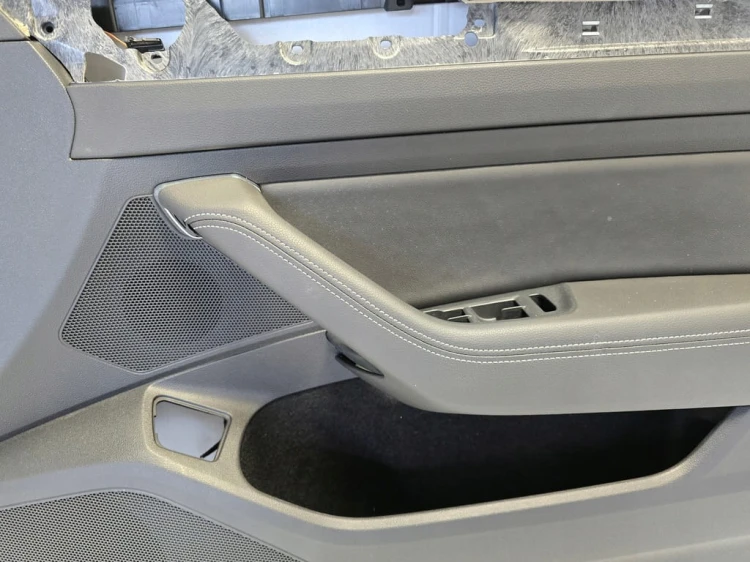 VW PASSAT B8 TAPICERKA BOCZEK PRAWY PRZÓD SKÓRA CZARNA 3G2867012 UK
