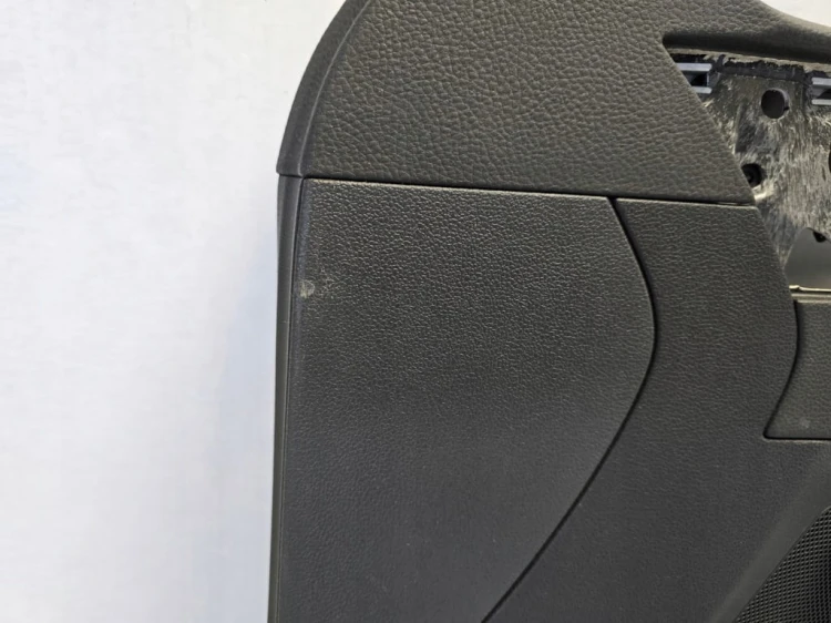 VW PASSAT B8 TAPICERKA BOCZEK PRAWY PRZÓD SKÓRA CZARNA 3G2867012 UK