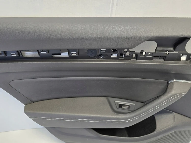 VW PASSAT B8 TAPICERKA BOCZEK LEWY TYŁ SKÓRA CZARNA 3G0867419 3G5867211