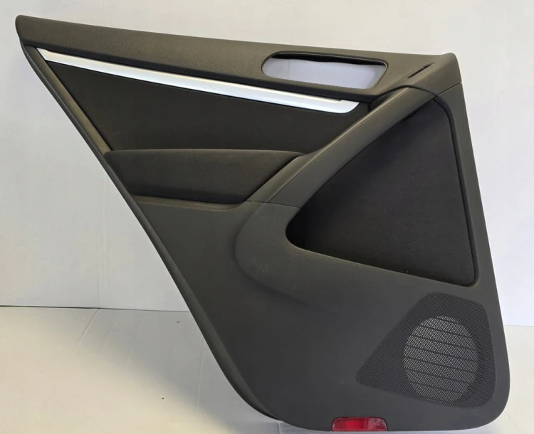 VW TIGUAN TAPICERKA BOCZEK DRZWI TYLNE LEWE MATERIAŁ 5N0867211