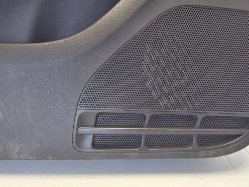 VW Jetta VI TAPICERKA BOCZEK DRZWI PRZEDNIE LEWE 5C7867011N SKÓRA MATERIAŁ