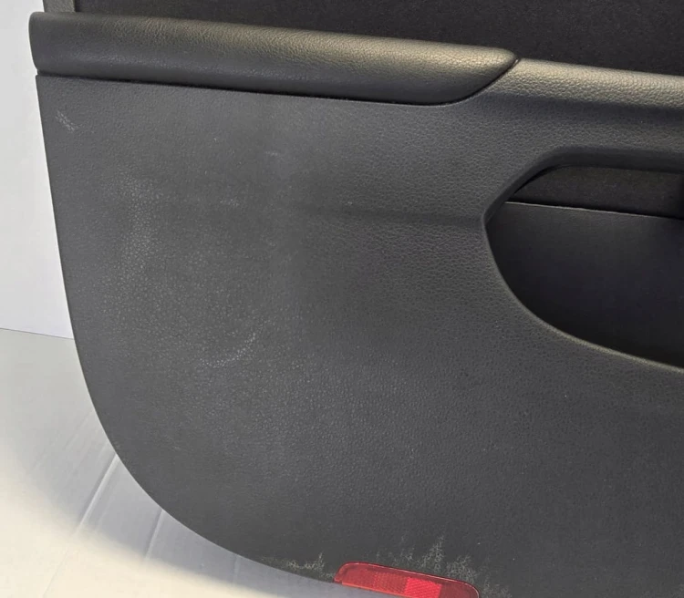 VW Jetta VI TAPICERKA BOCZEK DRZWI PRZEDNIE LEWE 5C7867011N SKÓRA MATERIAŁ