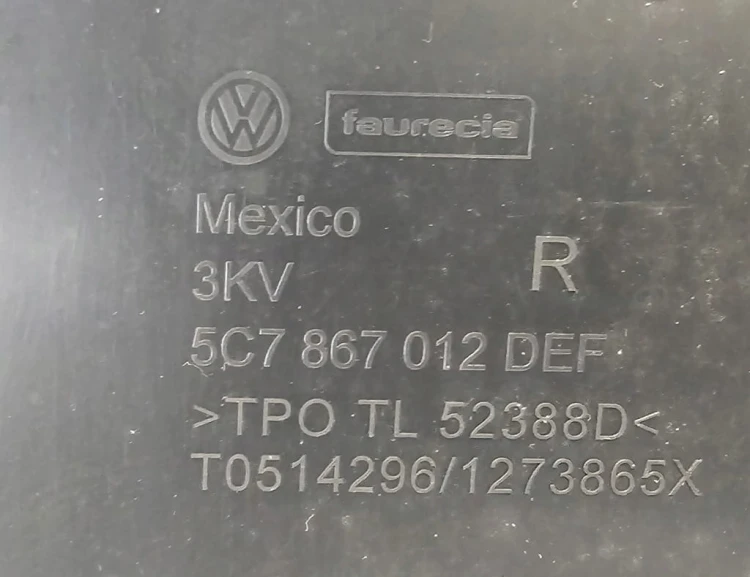 VW Jetta VI TAPICERKA BOCZEK DRZWI PRZEDNIE PRAWE 5C7867012L SKÓRA MATERIAŁ