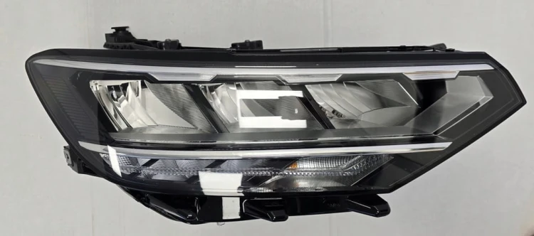 VW PASSAT B8 LAMPA REFLEKTOR PRAWY LED 3G2941036P WERSJA UK ANGLIK
