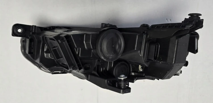 VW PASSAT B8 LAMPA REFLEKTOR PRAWY LED 3G2941036P WERSJA UK ANGLIK