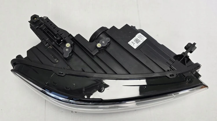 VW PASSAT B8 LAMPA REFLEKTOR PRAWY LED 3G2941036P WERSJA UK ANGLIK