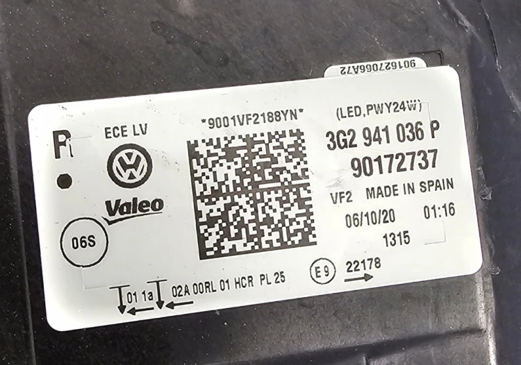 VW PASSAT B8 LAMPA REFLEKTOR PRAWY LED 3G2941036P WERSJA UK ANGLIK