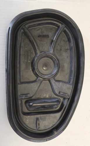 VW TOUAREG III LEWA ZAŚLEPKA DRZWI 760837915A